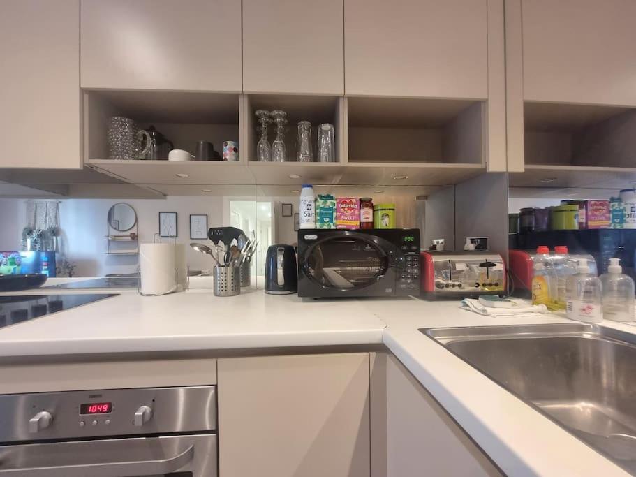 2bed 2bath -pool, Balcony, Gym Lift Appartamento *